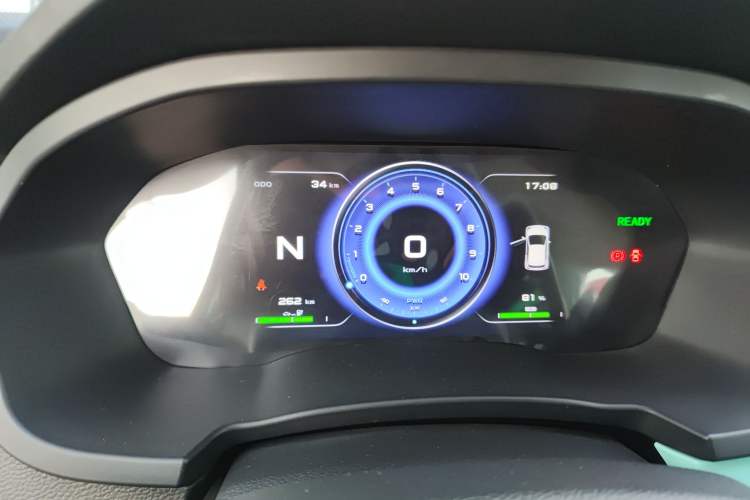 Used Brilliance Xinri i03 2021 318 km 31.45 kWh Instrument Cluster