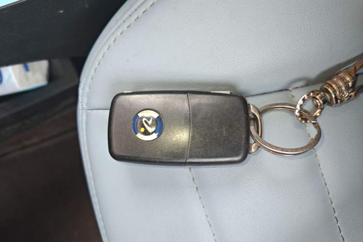 Used Brilliance Xinri i03 2021 410 km 38.54 kWh Interior 1