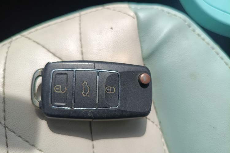 Used Brilliance Xinri i03 2021 318 km 31.45 kWh Interior 1