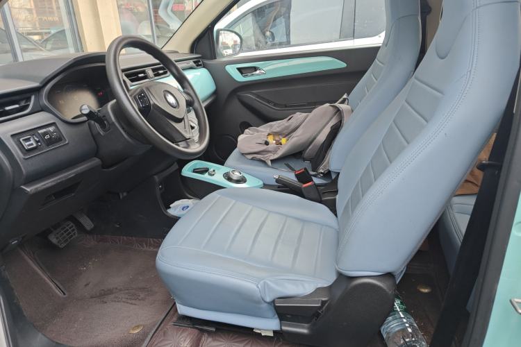 Used Brilliance Xinri i03 2021 410 km 38.54 kWh Left Front Seat