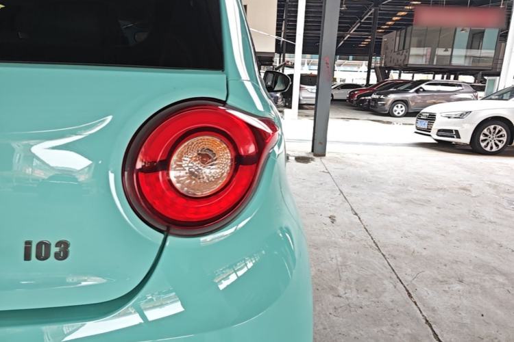 Used Brilliance Xinri i03 2021 318 km 31.45 kWh Right Rear Taillight