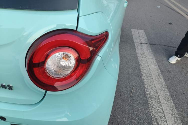Used Brilliance Xinri i03 2021 318 km 31.45 kWh Right Rear Taillight