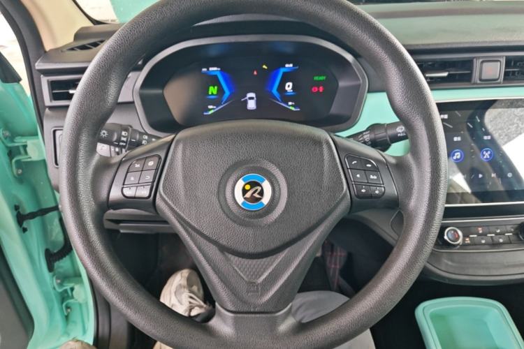 Used Brilliance Xinri i03 2021 318 km 31.45 kWh Steering Wheel