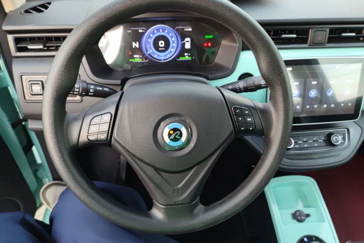 Used Brilliance Xinri i03 2021 318 km 31.45 kWh Steering Wheel