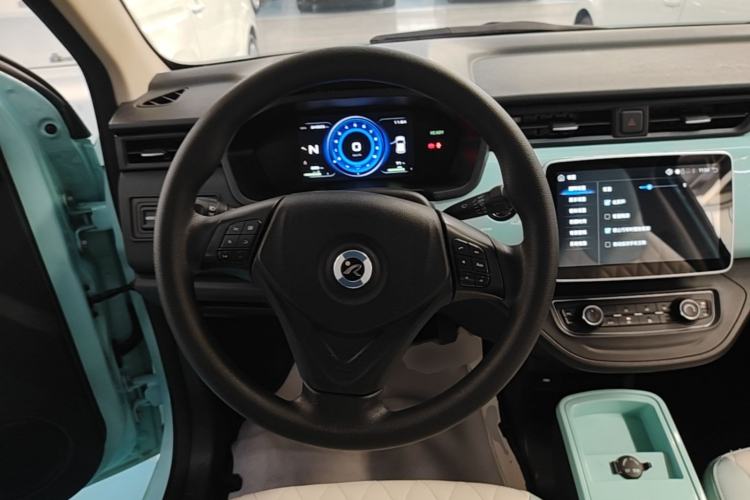 Used Brilliance Xinri i03 2021 318 km 31.45 kWh Steering Wheel