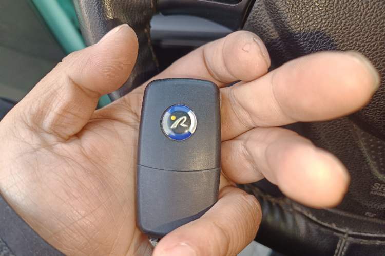 Used Brilliance Xinri i03 2021 318 km 31.45 kWh Vehicle Key