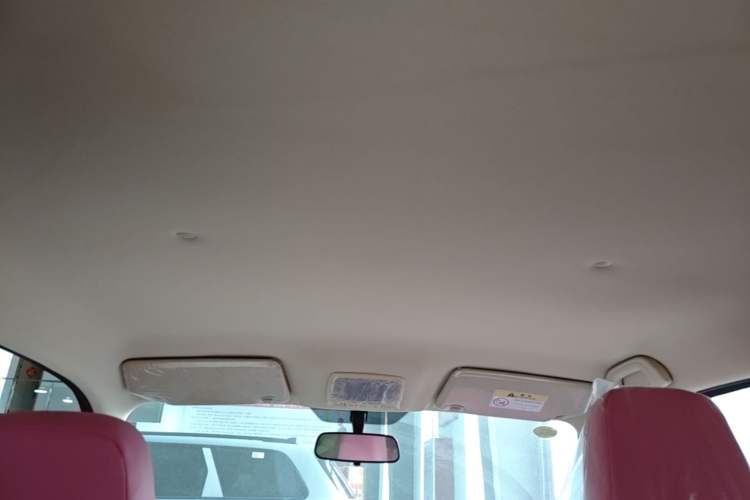 Used Brilliance Xinri i03 2021 318 km 31.45 kWh Headliner