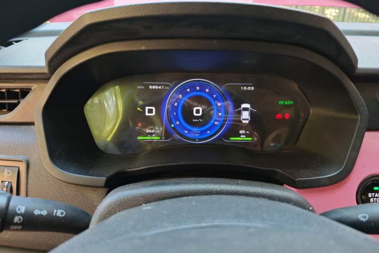 Used Brilliance Xinri i03 2021 410 km 38.54 kWh Instrument Cluster
