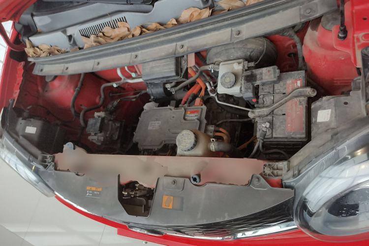 Used Brilliance Xinri i03 2021 410 km 38.54 kWh Engine Bay