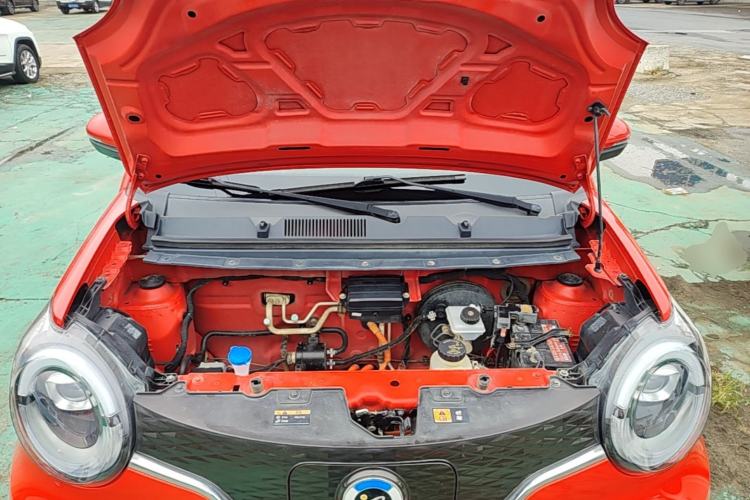 Used Brilliance Xinri i03 2021 410 km 38.54 kWh Engine Bay