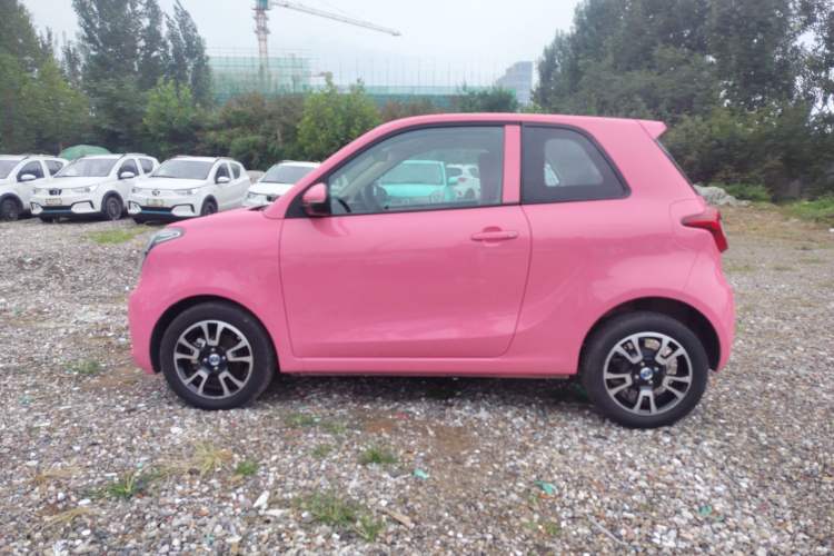 Used Brilliance Xinri i03 2021 318 km 31.45 kWh Exterior 2