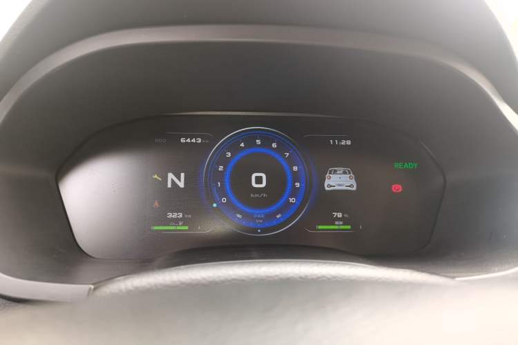 Used Brilliance Xinri i03 2021 410 km 38.54 kWh Instrument Cluster
