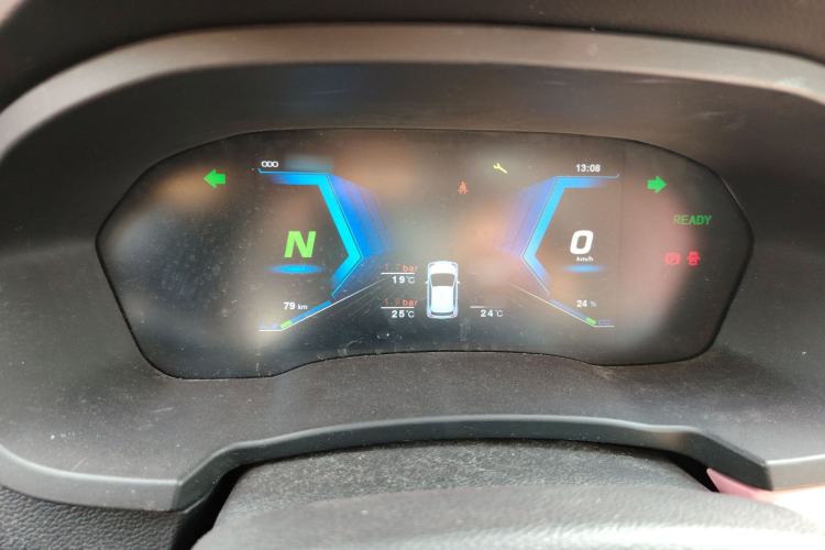 Used Brilliance Xinri i03 2021 318 km 31.45 kWh Instrument Cluster