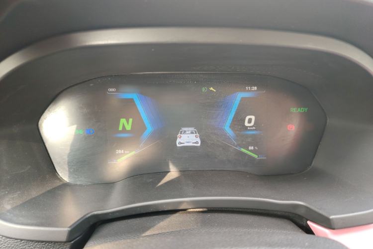 Used Brilliance Xinri i03 2021 318 km 31.45 kWh Instrument Cluster