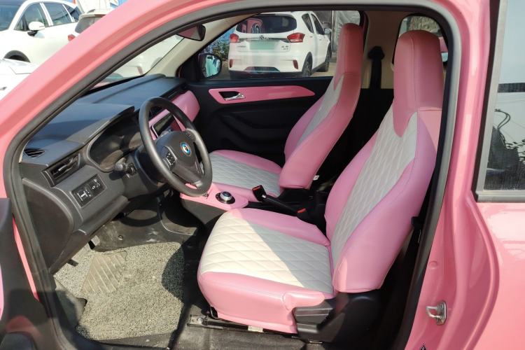 Used Brilliance Xinri i03 2021 318 km 31.45 kWh Left Front Seat
