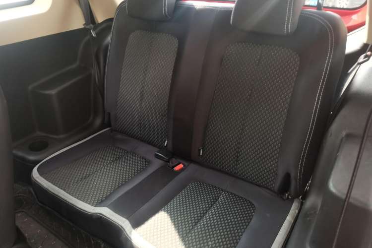Used Brilliance Xinri i03 2021 410 km 38.54 kWh Left Rear Seat