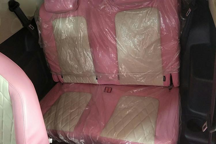 Used Brilliance Xinri i03 2021 318 km 31.45 kWh Left Rear Seat