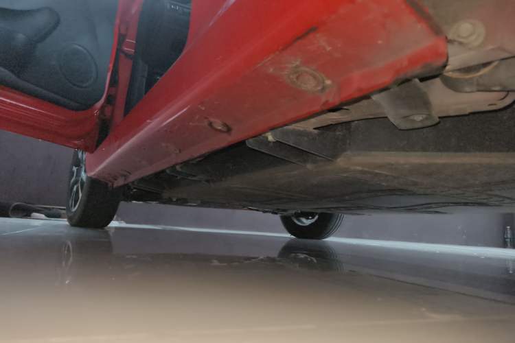 Used Brilliance Xinri i03 2021 410 km 38.54 kWh Left Side Sill