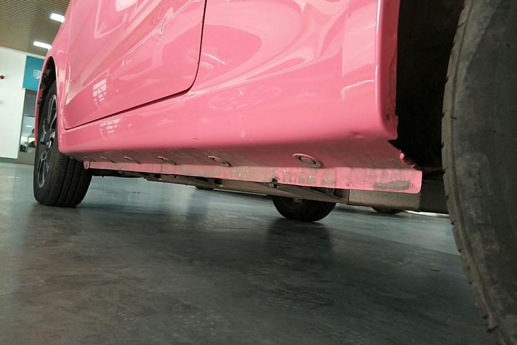 Used Brilliance Xinri i03 2021 318 km 31.45 kWh Left Side Sill