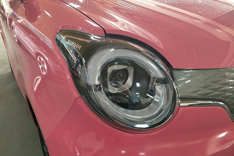 Used Brilliance Xinri i03 2021 318 km 31.45 kWh Right Front Headlight