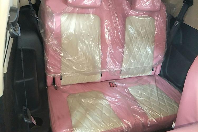 Used Brilliance Xinri i03 2021 318 km 31.45 kWh Right Rear Seat