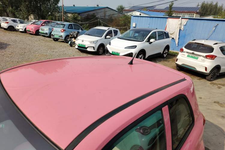 Used Brilliance Xinri i03 2021 318 km 31.45 kWh Roof