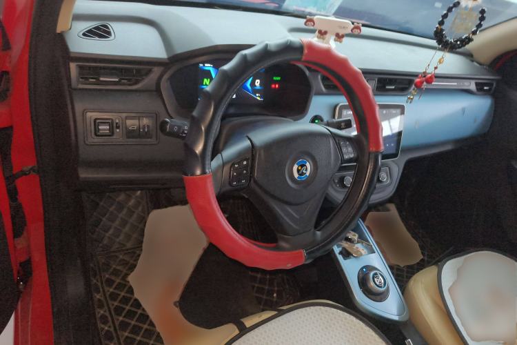Used Brilliance Xinri i03 2021 410 km 38.54 kWh Steering Wheel