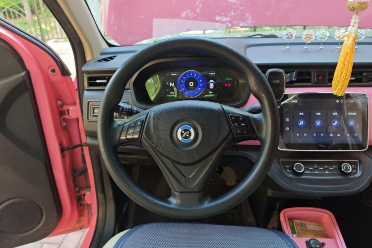 Used Brilliance Xinri i03 2021 410 km 38.54 kWh Steering Wheel