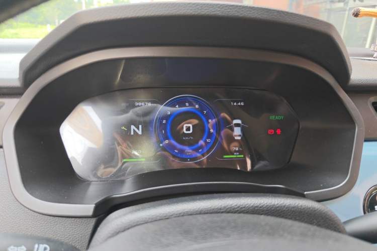 Used Brilliance Xinri i03 2021 318 km 31.45 kWh Instrument Cluster