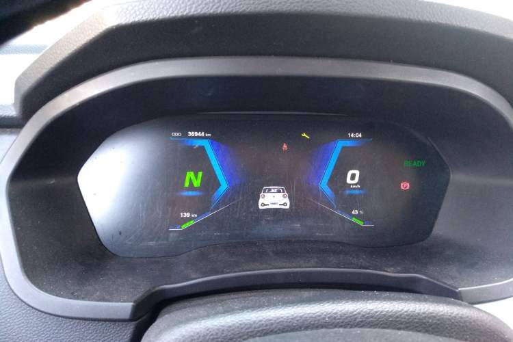 Used Brilliance Xinri i03 2021 318 km 31.45 kWh Instrument Cluster