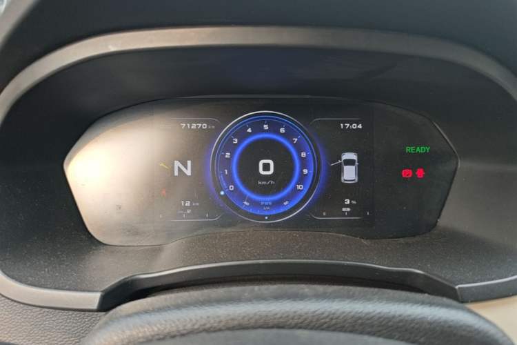 Used Brilliance Xinri i03 2021 318 km 31.45 kWh Instrument Cluster