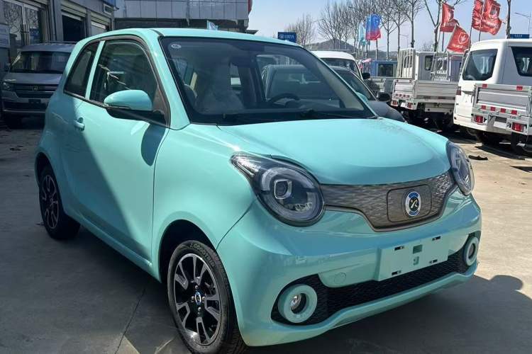 Used Brilliance Xinri i03 2022 Youth Edition 31.45 kWh Exterior 3