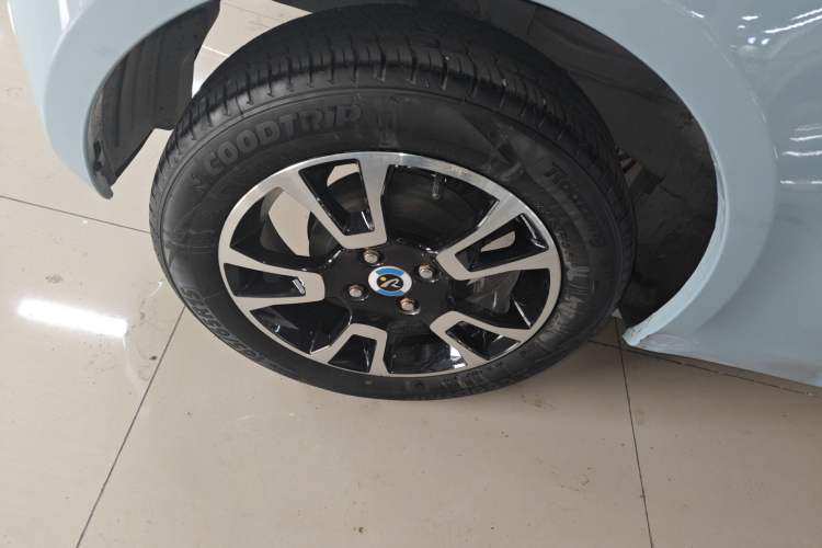 Used Brilliance Xinri i03 2022 Youth Edition 31.45 kWh Exterior 5
