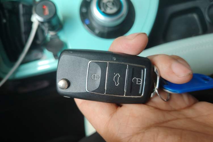 Used Brilliance Xinri i03 2022 Youth Edition 31.45 kWh Interior 1