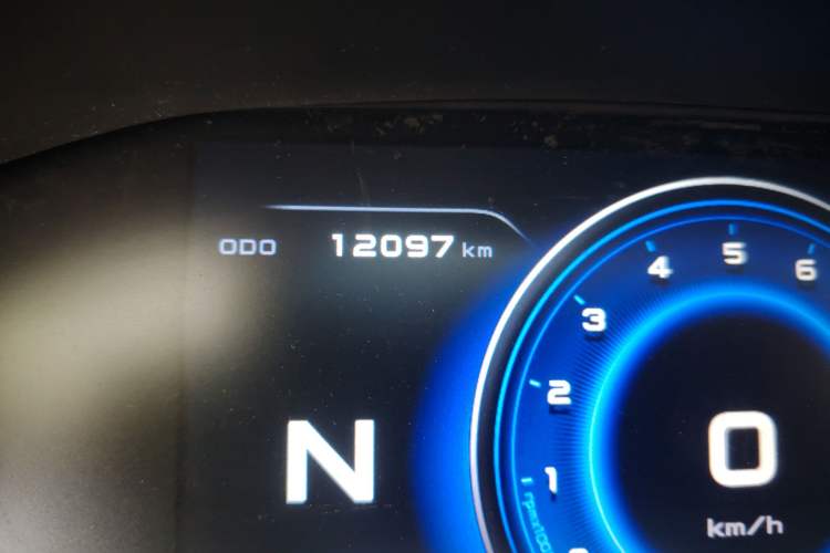 Used Brilliance Xinri i03 2022 Youth Edition 31.45 kWh Odometer Close Up