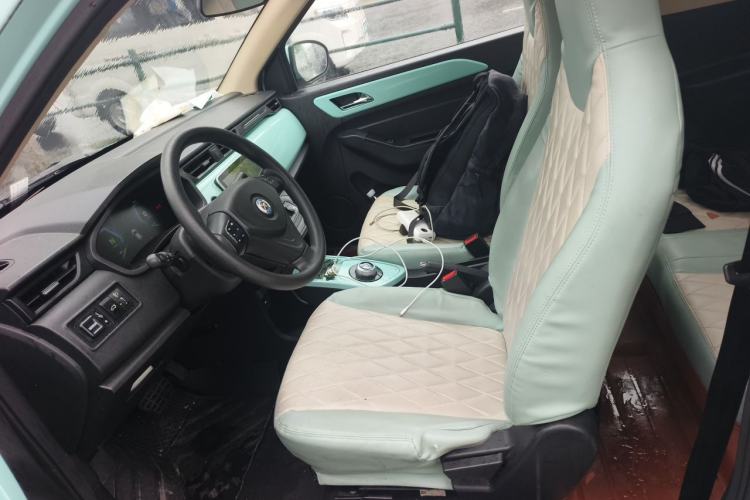 Used Brilliance Xinri i03 2022 Youth Edition 31.45 kWh Left Front Seat