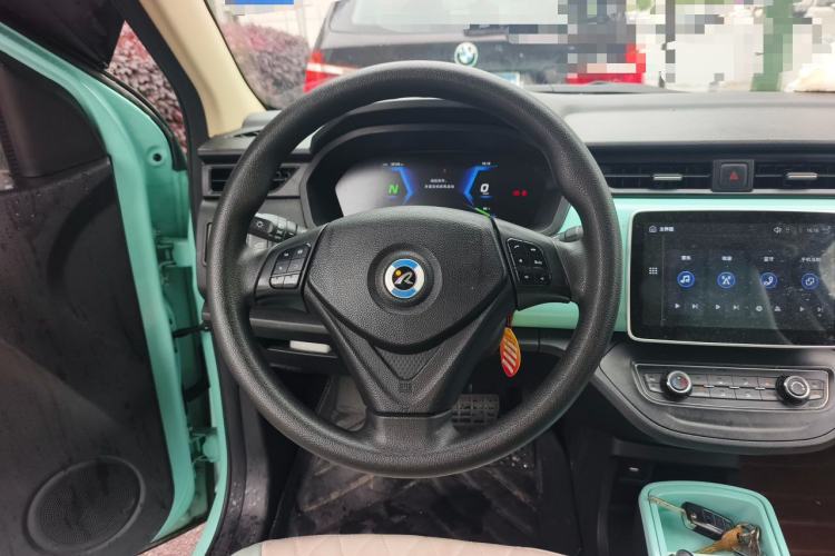 Used Brilliance Xinri i03 2022 Youth Edition 31.45 kWh Steering Wheel
