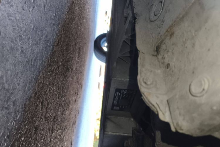 Used Brilliance Xinri i03A 2021 318 km 31.45 kWh Chassis Front Right