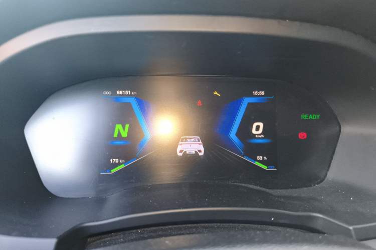 Used Brilliance Xinri i03A 2021 318 km 31.45 kWh Instrument Cluster