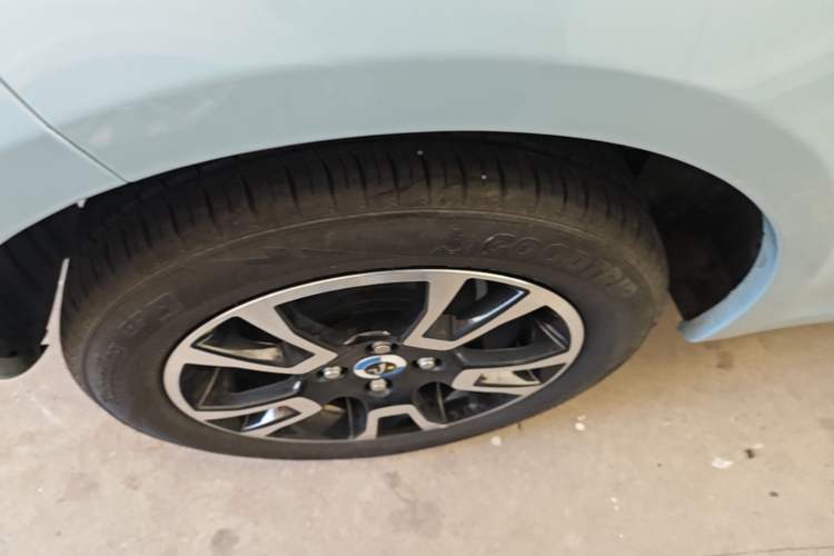 Used Brilliance Xinri i03A 2021 318 km 31.45 kWh Exterior 5