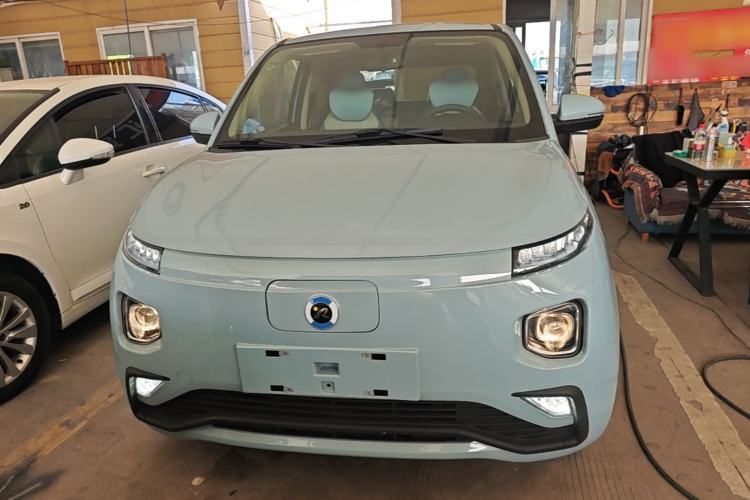 Used Brilliance Xinri i03A 2021 318 km 31.45 kWh Front