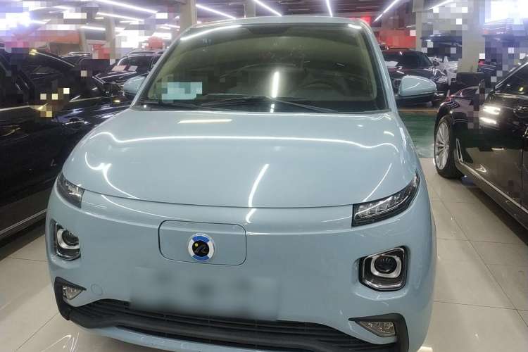 Used Brilliance Xinri i03A 2021 318 km 31.45 kWh Front