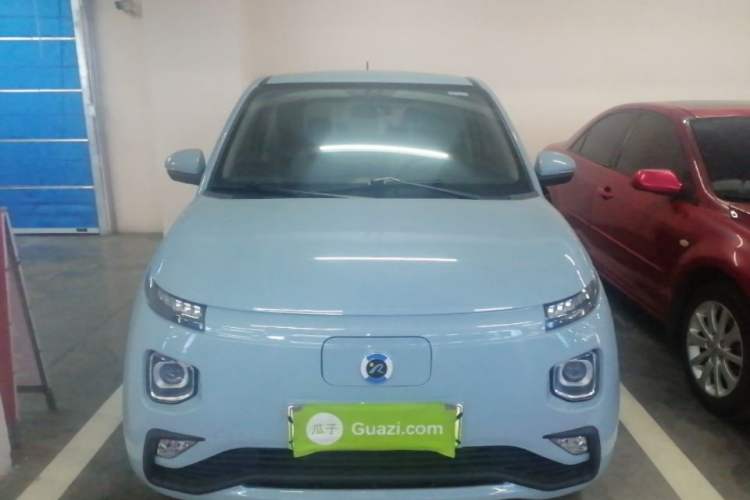 Used Brilliance Xinri i03A 2021 318 km 31.45 kWh Front