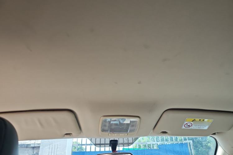 Used Brilliance Xinri i03A 2021 318 km 31.45 kWh Headliner