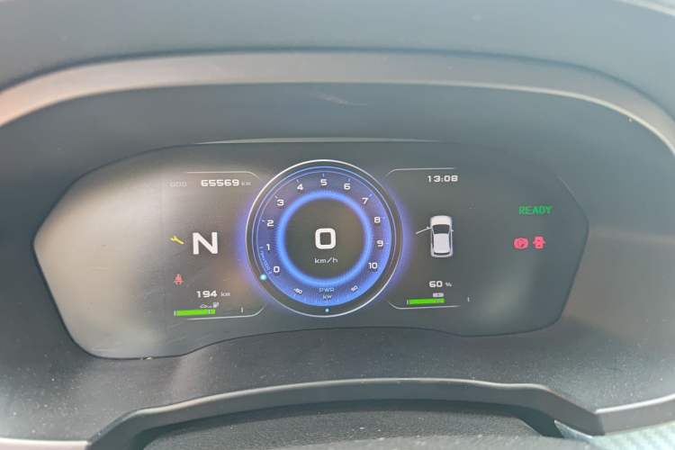 Used Brilliance Xinri i03A 2021 318 km 31.45 kWh Instrument Cluster