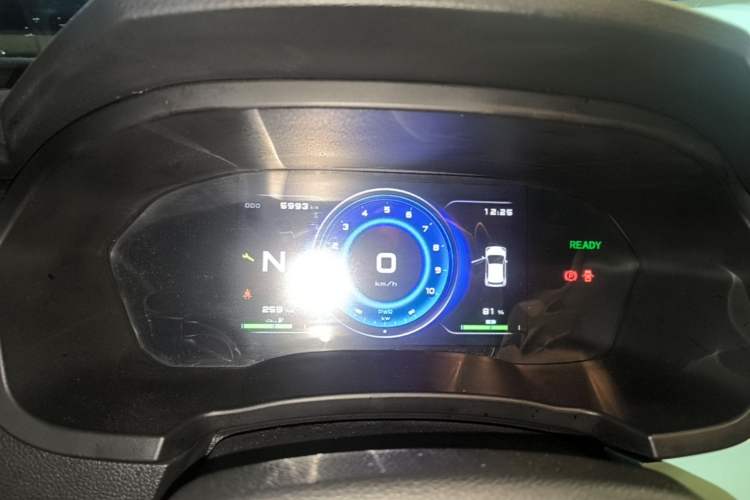 Used Brilliance Xinri i03A 2021 318 km 31.45 kWh Instrument Cluster