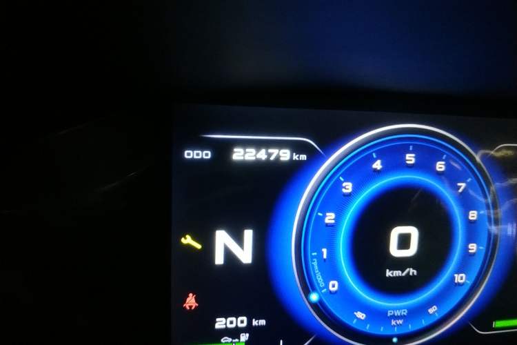 Used Brilliance Xinri i03A 2021 318 km 31.45 kWh Odometer Close Up