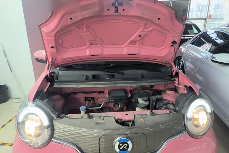 Used Brilliance Xinri i03A 2021 318 km 31.45 kWh Engine Bay