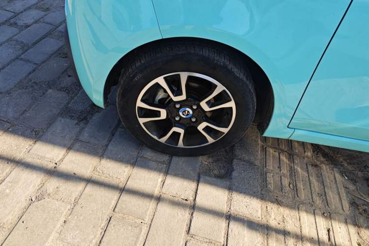 Used Brilliance Xinri i03A 2021 318 km 31.45 kWh Exterior 7