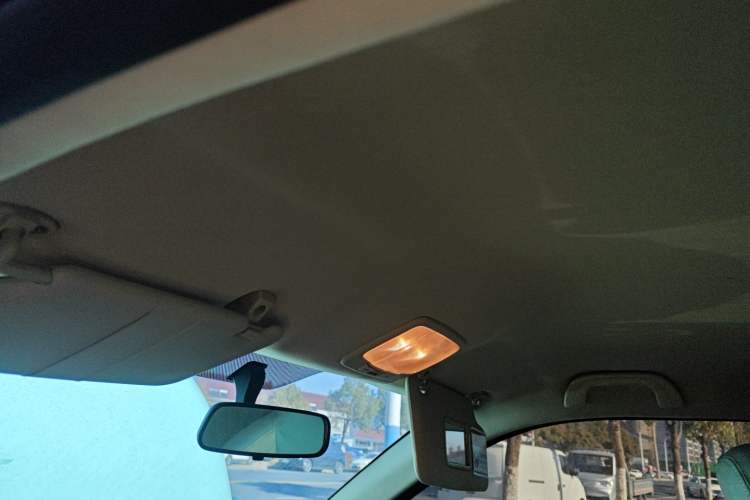 Used Brilliance Xinri i03A 2021 318 km 31.45 kWh Headliner